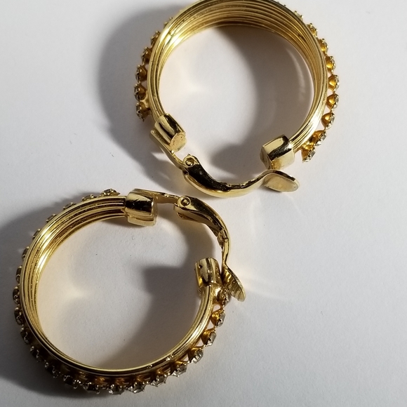 Relisted -Vintage hoop clip on earrings gold tone clear rhinestones - Picture 8 of 17